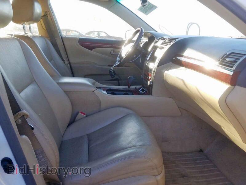 2007 Lexus LS460 (VIN JTHBL46F175024449) — фото 5 из 10