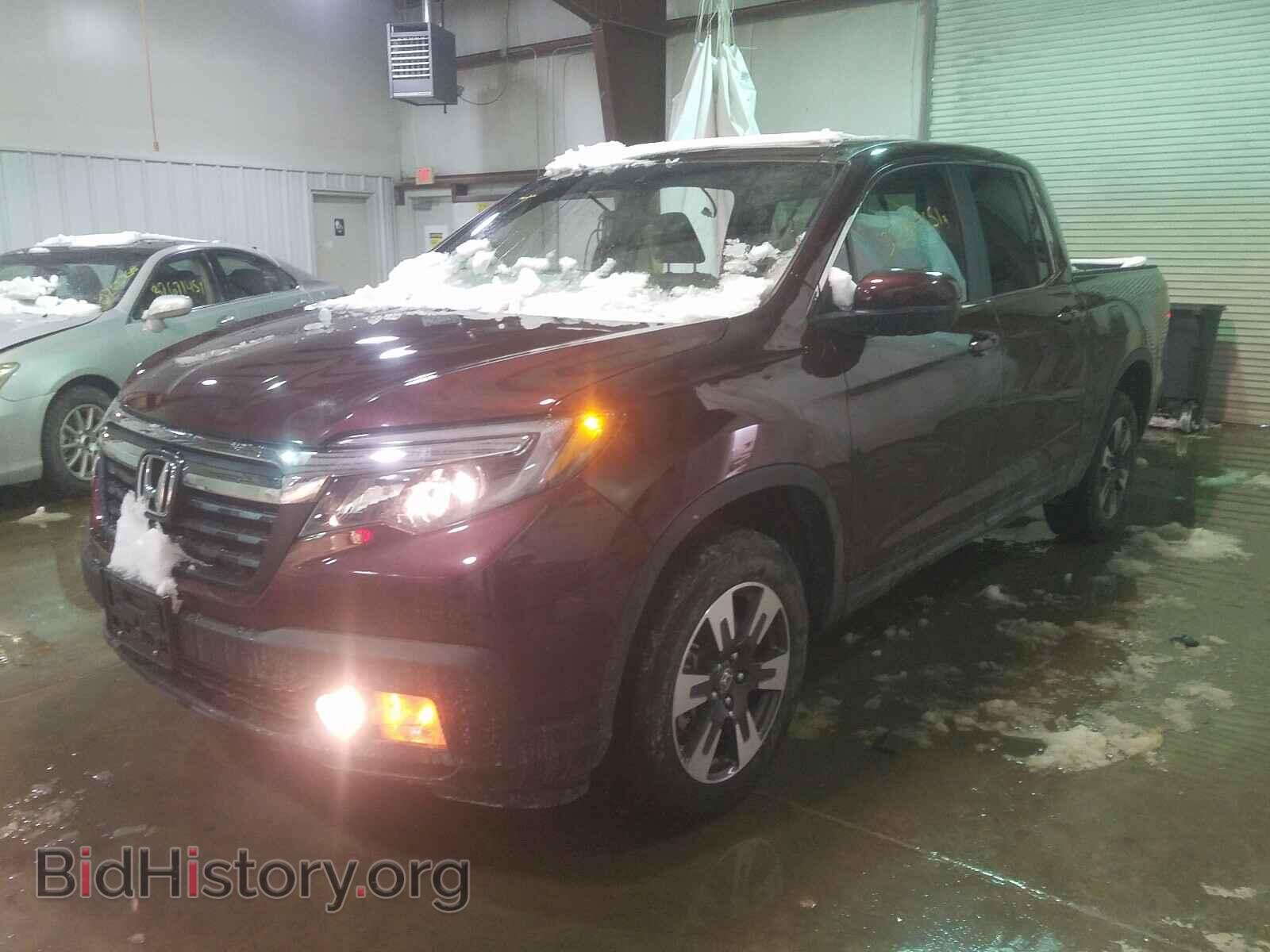 2019 HONDA RIDGELINE - VIN: 5FPYK3F50KB041693 - Фото 2