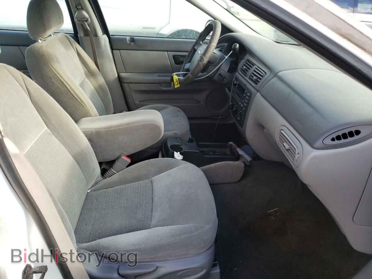 2006 FORD TAURUS - VIN: 1FAFP53UX6A162518 - Фото 5