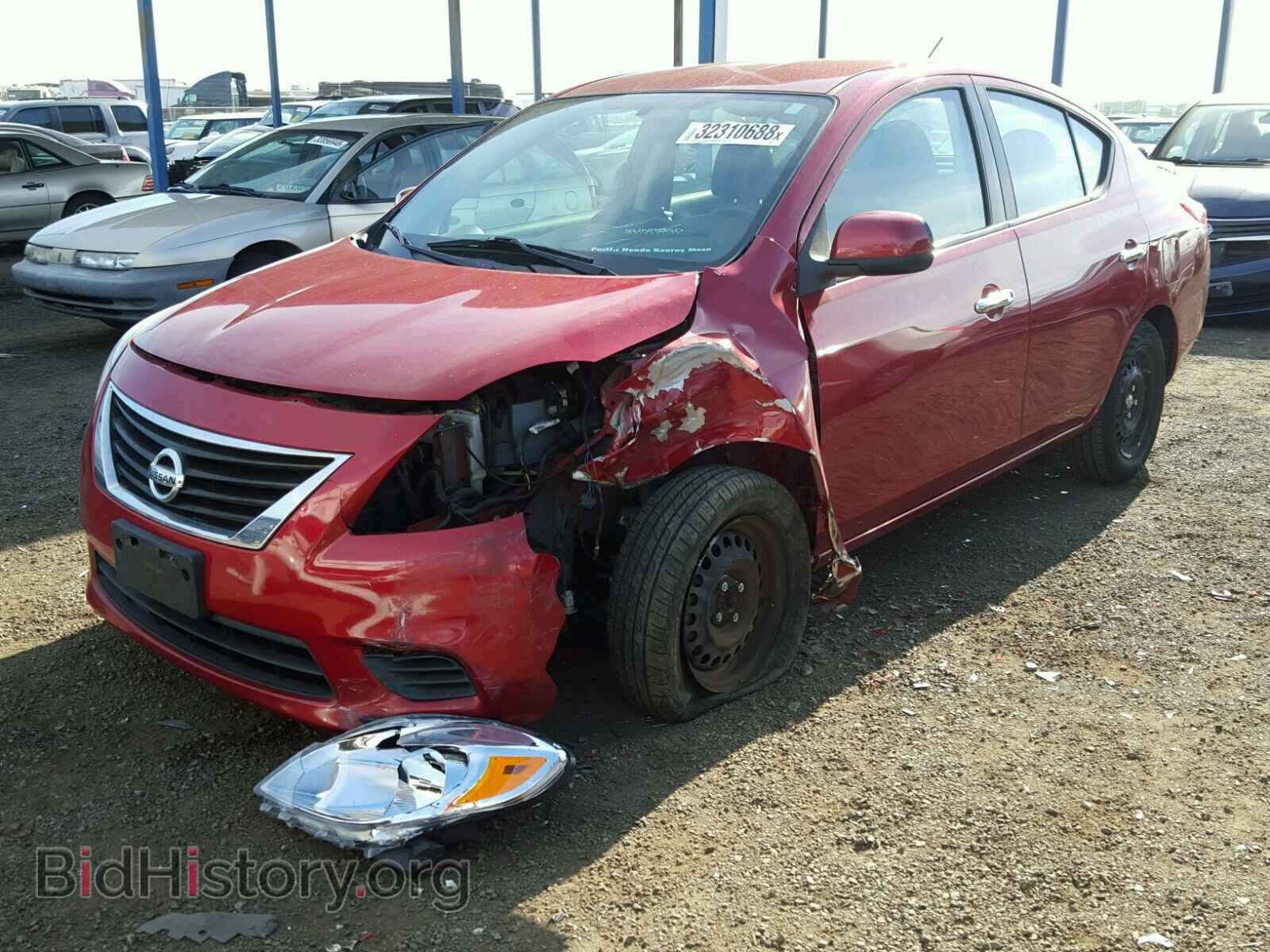 2013 NISSAN VERSA - VIN: 3N1CN7AP1DL889664 - Фото 2