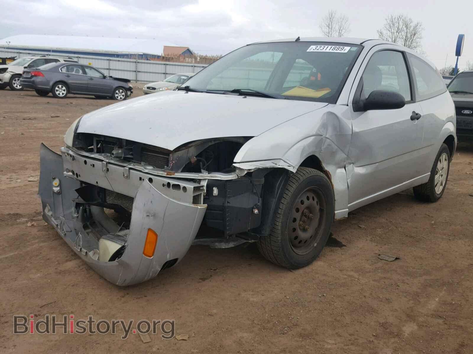 2006 FORD FOCUS - VIN: 1FAFP31N16W152205 - Фото 2