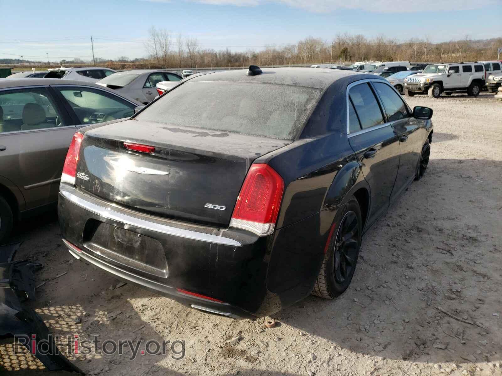 2016 CHRYSLER 300 - VIN: 2C3CCAAGXGH135566 - Фото 4