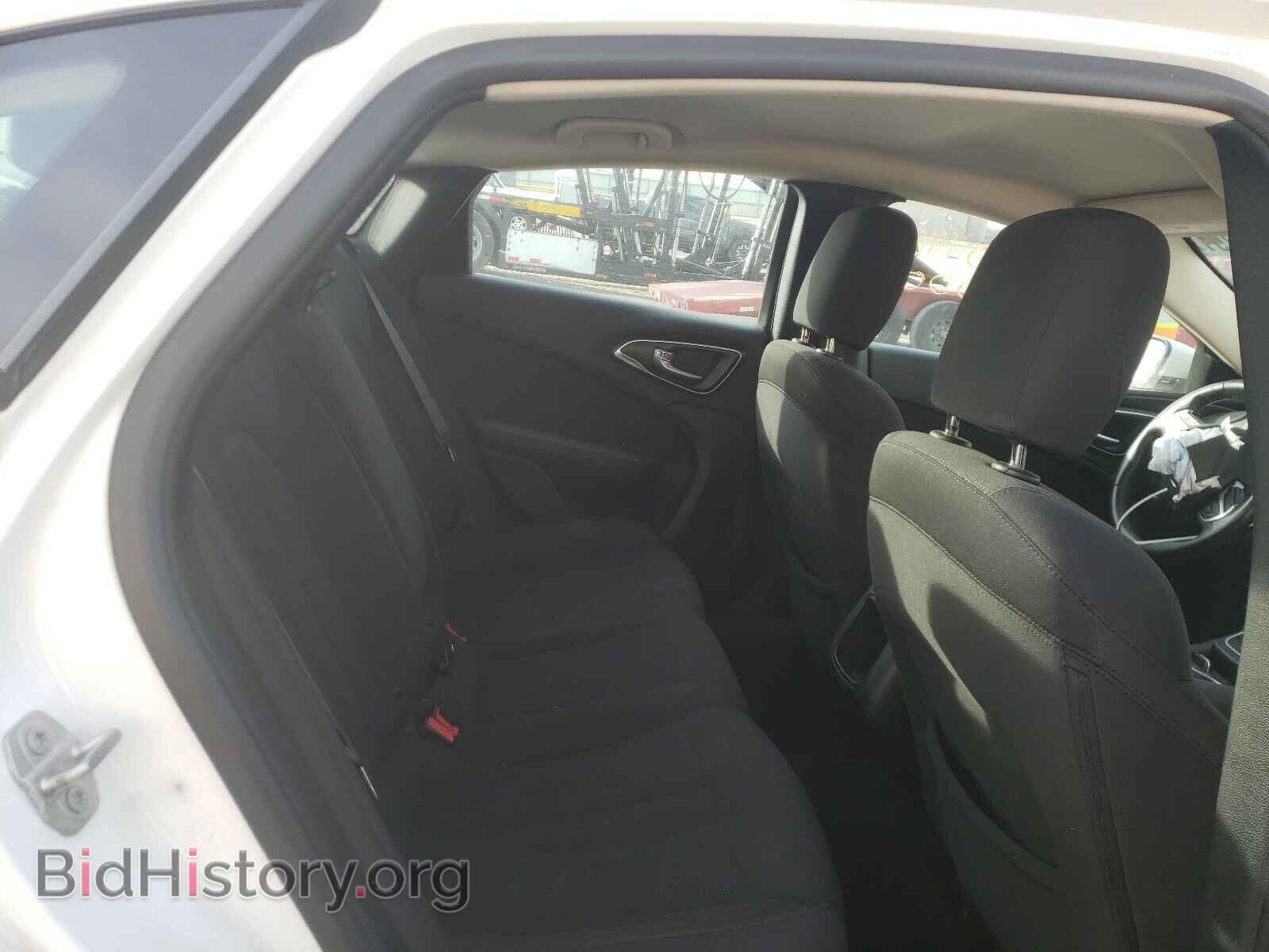 2016 CHRYSLER 200 - VIN: 1C3CCCAB9GN152964 - Фото 6