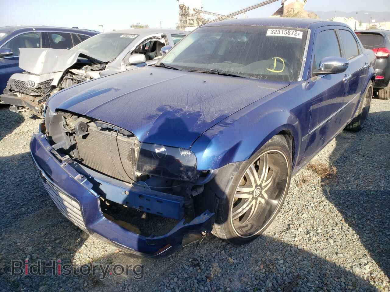 2010 CHRYSLER 300 - VIN: 2C3CA5CV9AH272899 - Фото 2