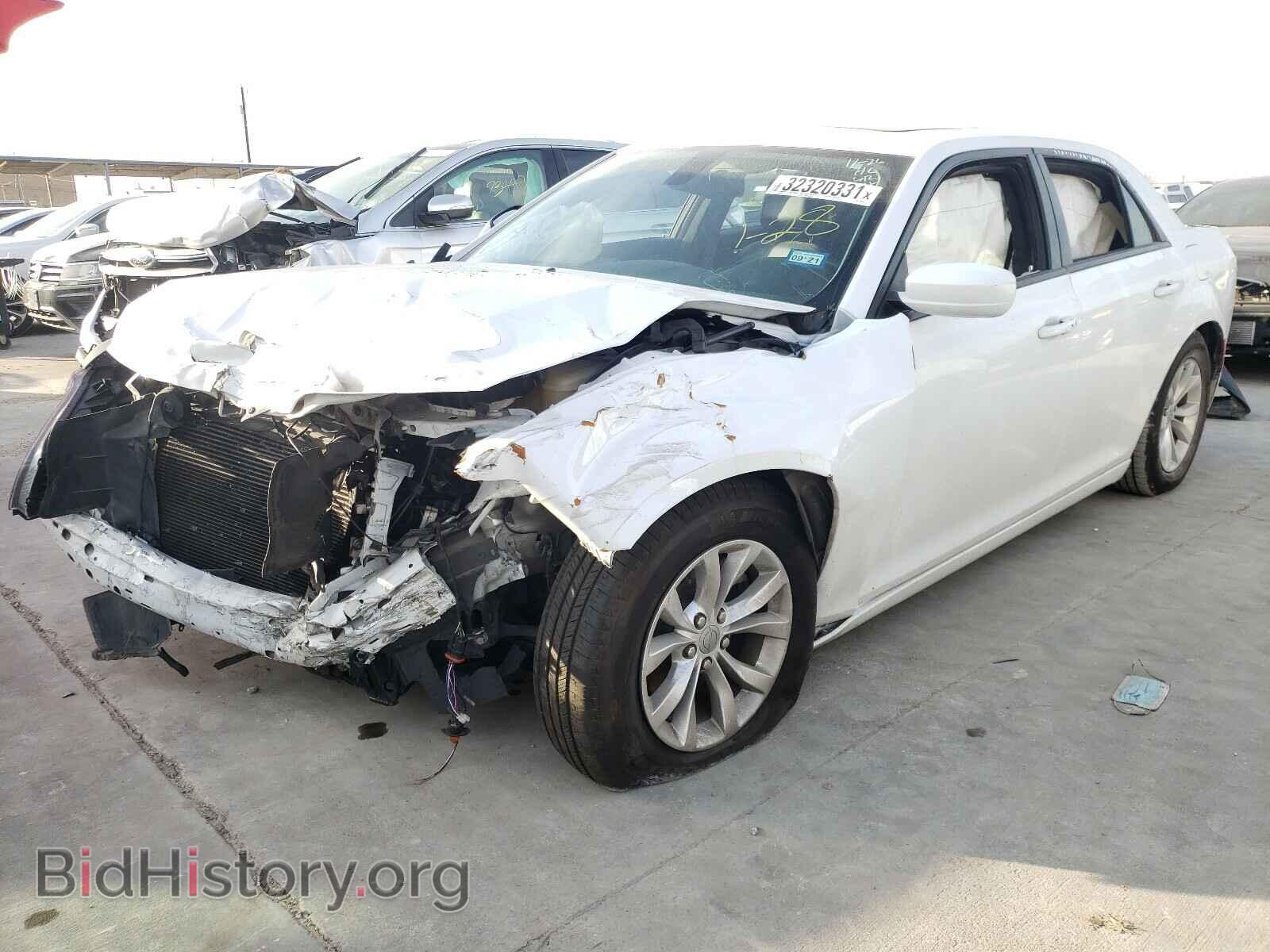2016 CHRYSLER 300 - VIN: 2C3CCAAG6GH207024 - Фото 2