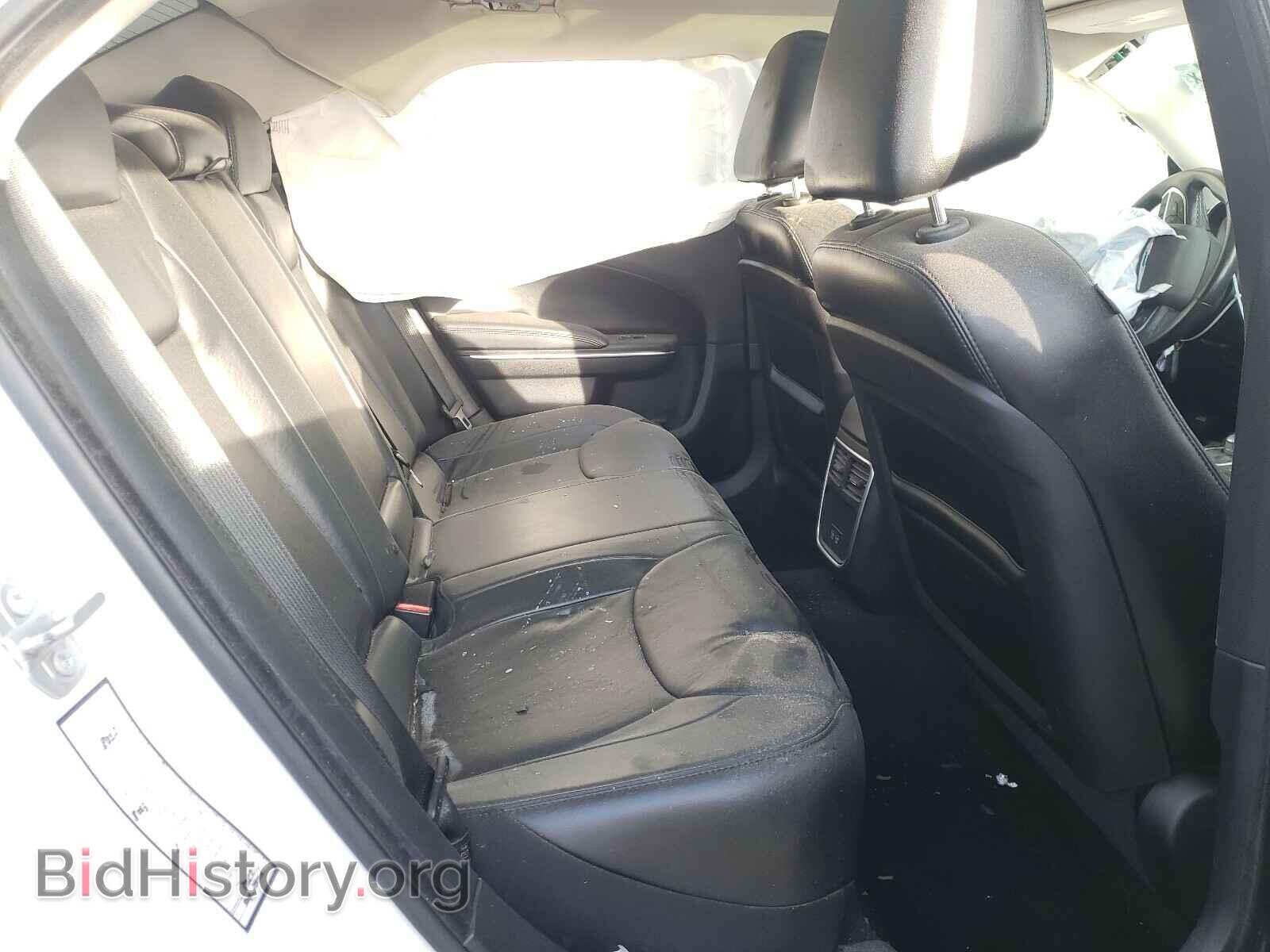 2016 CHRYSLER 300 - VIN: 2C3CCAAG6GH207024 - Фото 6