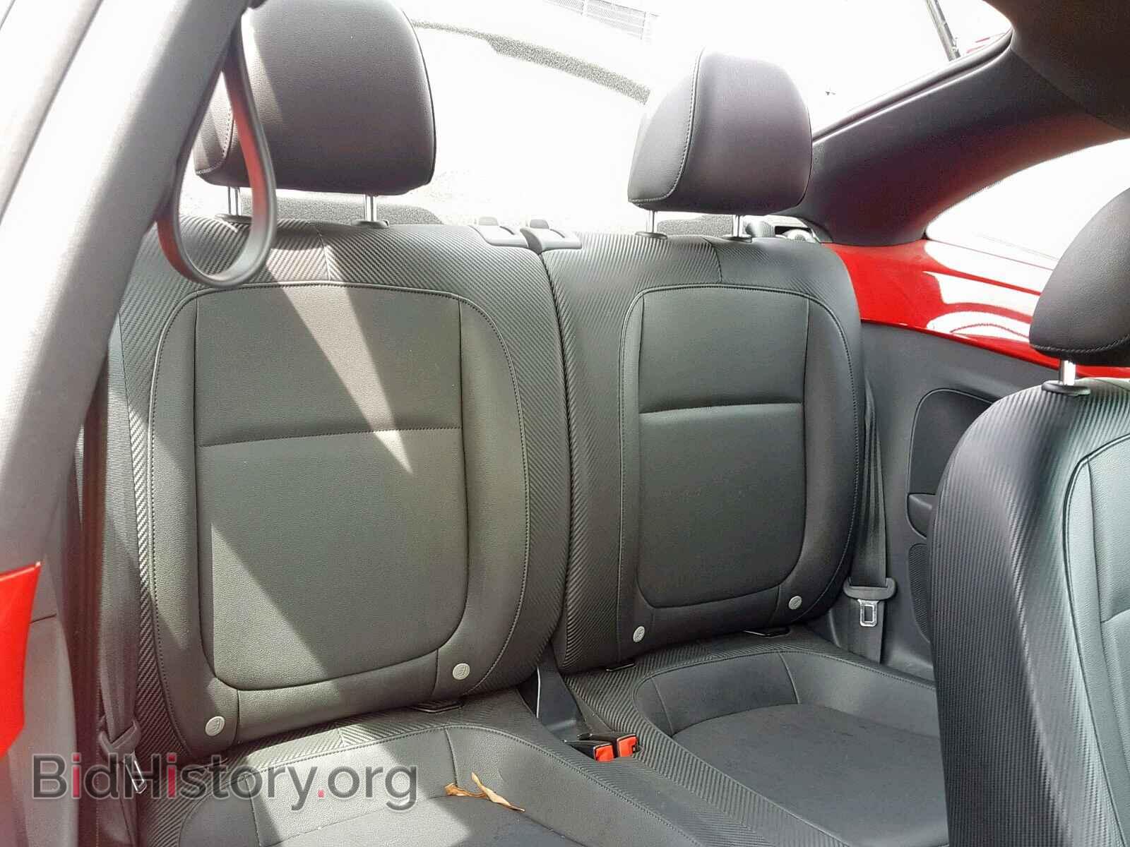 2012 VOLKSWAGEN BEETLE - VIN: 3VWHP7AT2CM623179 - Фото 6