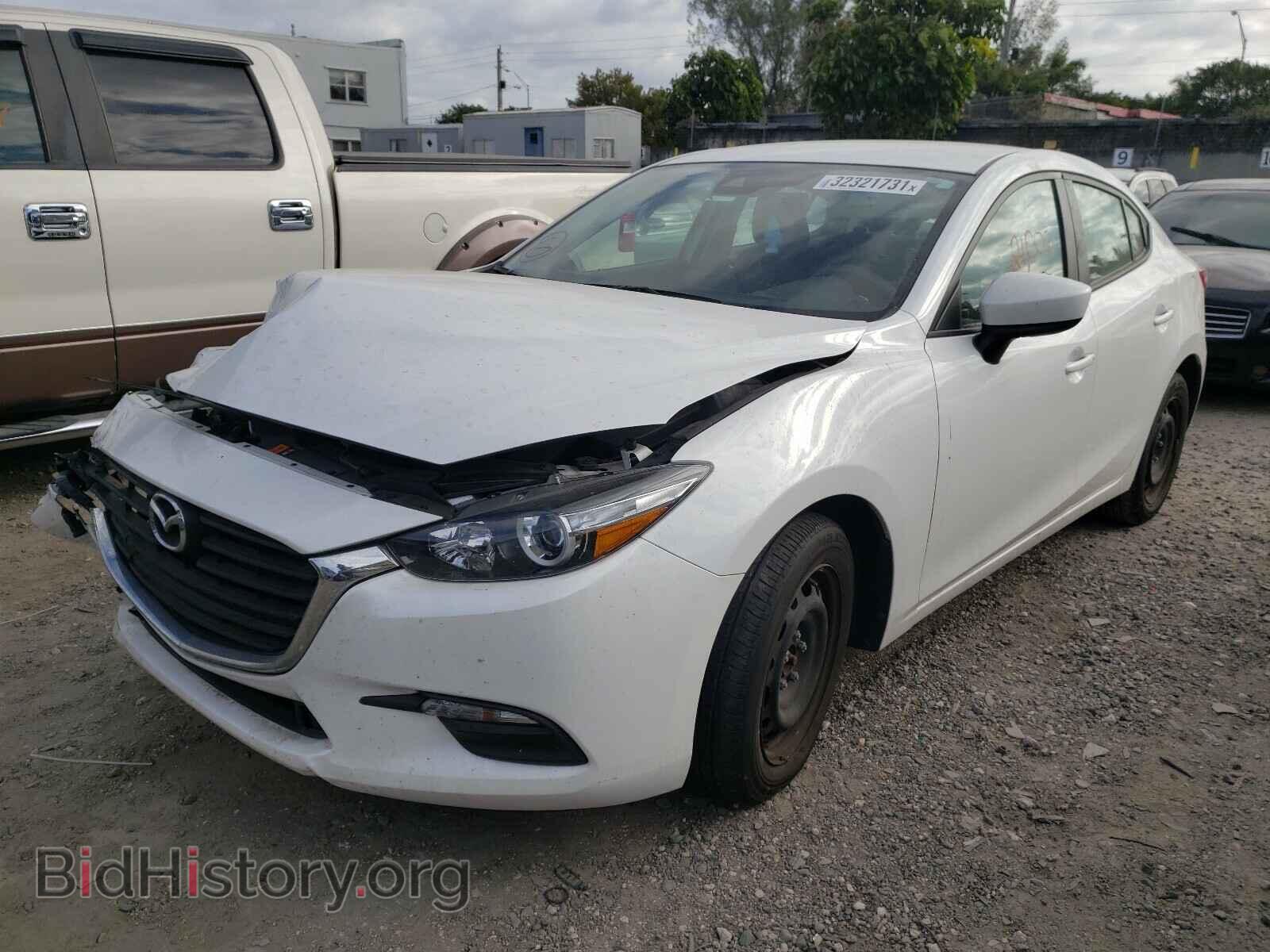 2018 MAZDA 3 - VIN: 3MZBN1U72JM251640 - Фото 2