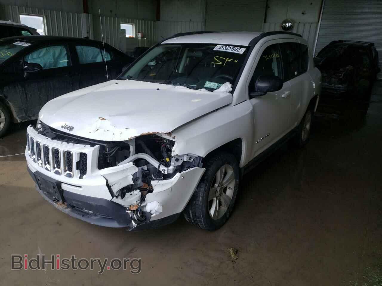2011 JEEP COMPASS - VIN: 1J4NF1FB6BD282752 - Photo 2