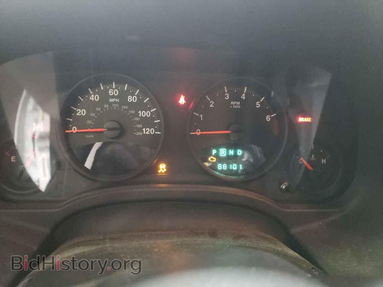 2011 JEEP COMPASS - VIN: 1J4NF1FB6BD282752 - Photo 8