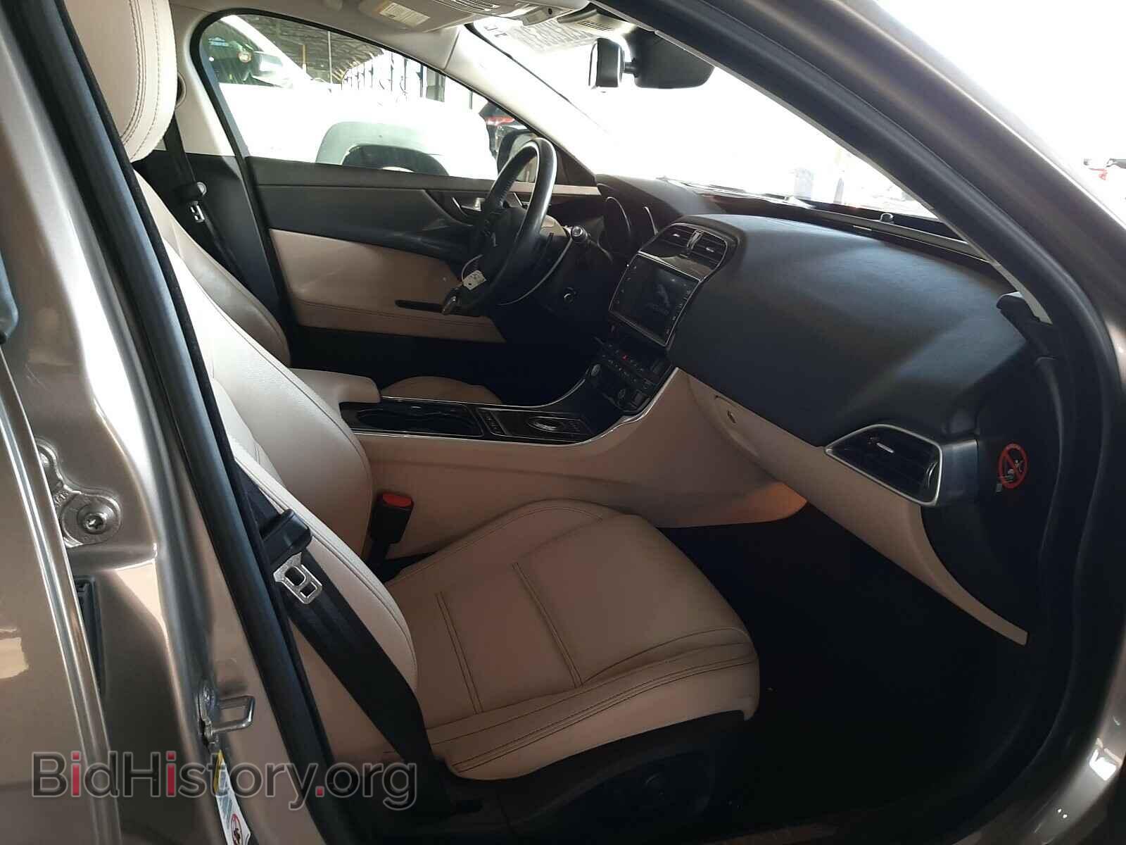2017 JAGUAR XE - VIN: SAJAE4BV4HA950004 - Фото 5
