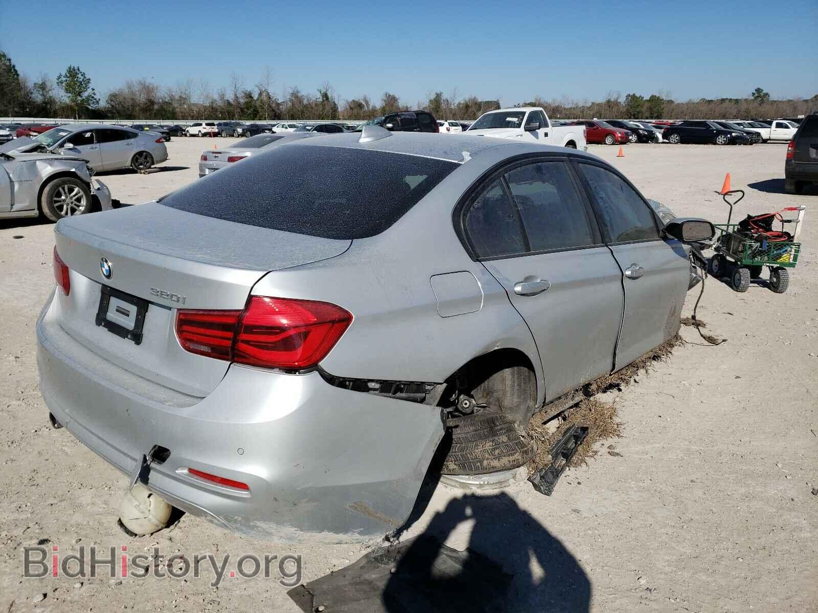 2017 BMW 3 SERIES - VIN: WBA8E1G30HNU19021 - Фото 4