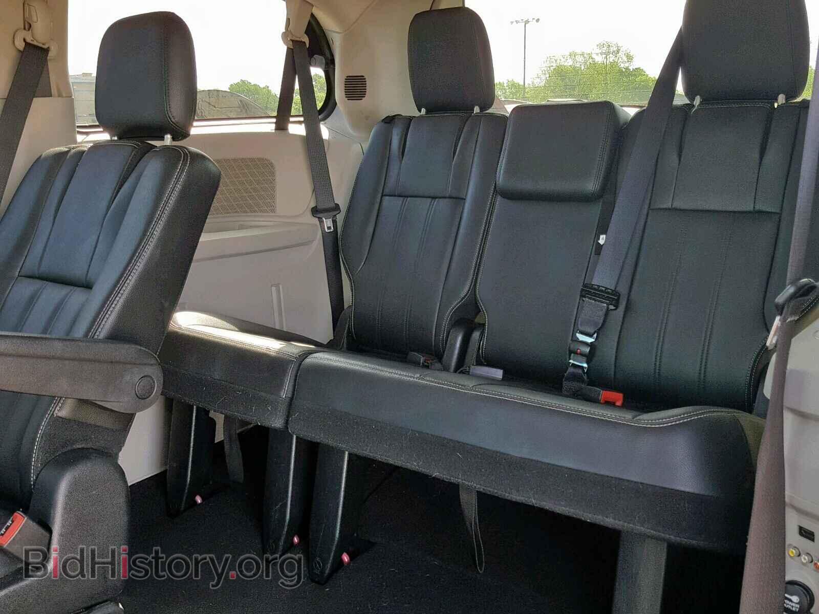 2016 CHRYSLER TOWN & COU - VIN: 2C4RC1BG9GR260007 - Фото 9