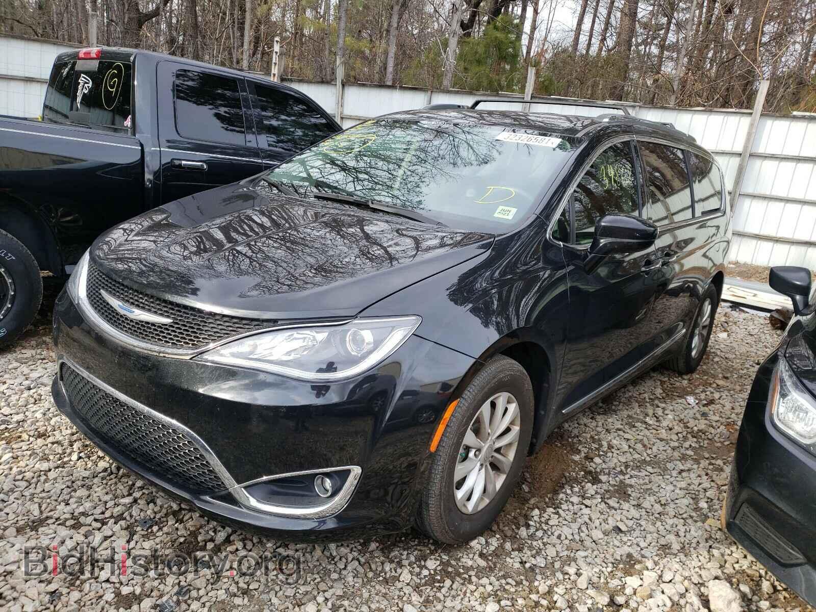 2018 CHRYSLER PACIFICA - VIN: 2C4RC1BG3JR287887 - Photo 2
