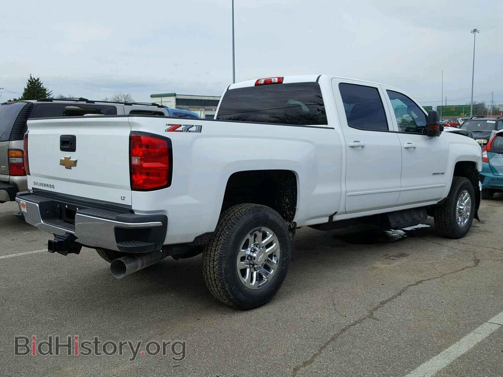 2018 CHEVROLET SILVERADO - VIN: 1GC1KVEY3JF239955 - Фото 4