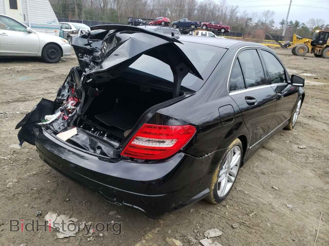 2013 MERCEDES-BENZ C-CLASS - VIN: WDDGF4HB4DR287618 - Фото 4