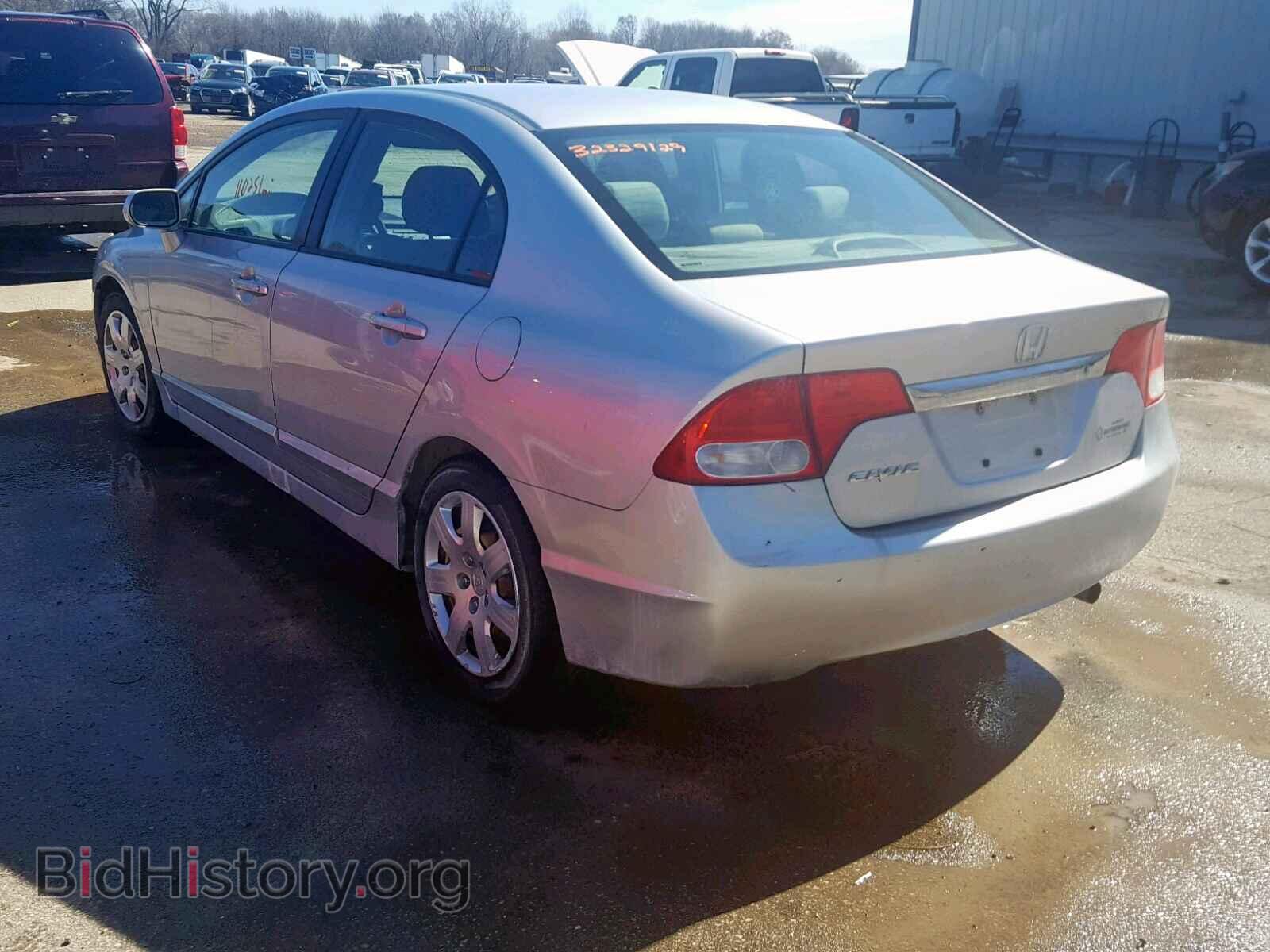 2011 HONDA CIVIC LX - VIN: 19XFA1F55BE024112 - Фото 3