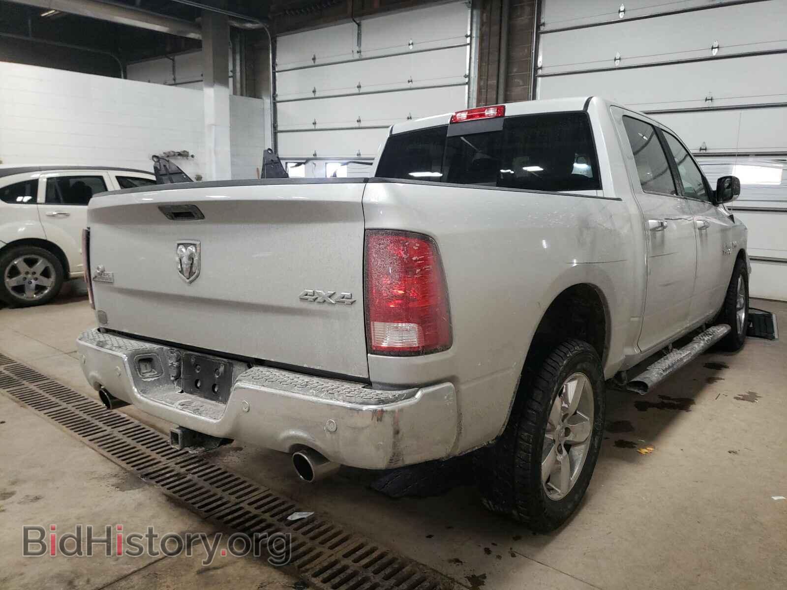 2017 RAM 1500 - VIN: 3C6RR7LT1HG785042 - Фото 4