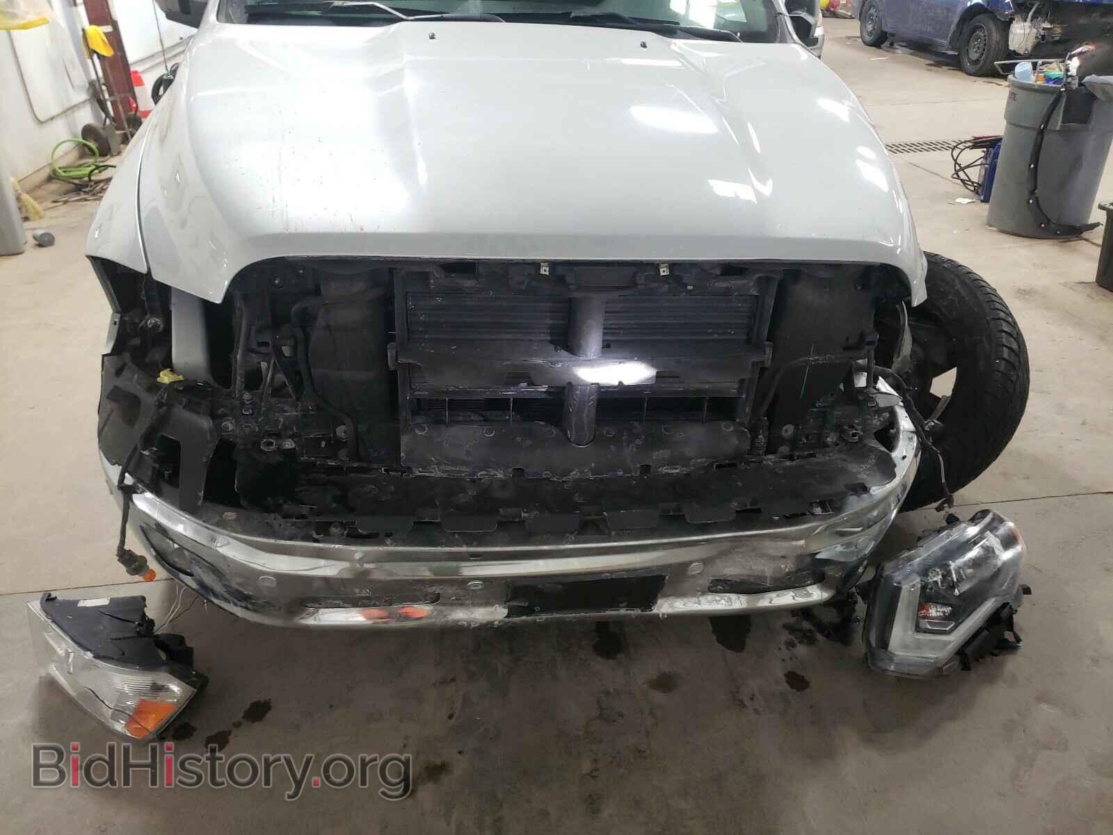 2017 RAM 1500 - VIN: 3C6RR7LT1HG785042 - Фото 9