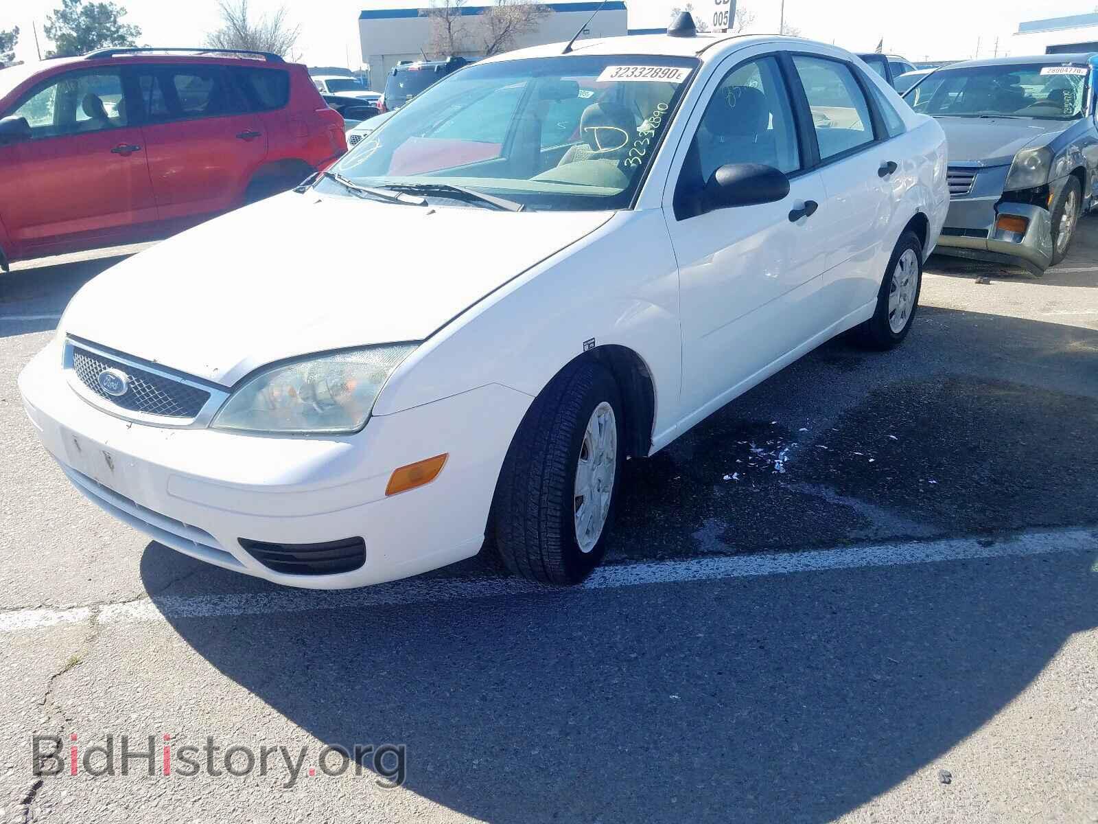 2007 FORD FOCUS - VIN: 1FAHP34N97W294100 - Фото 2