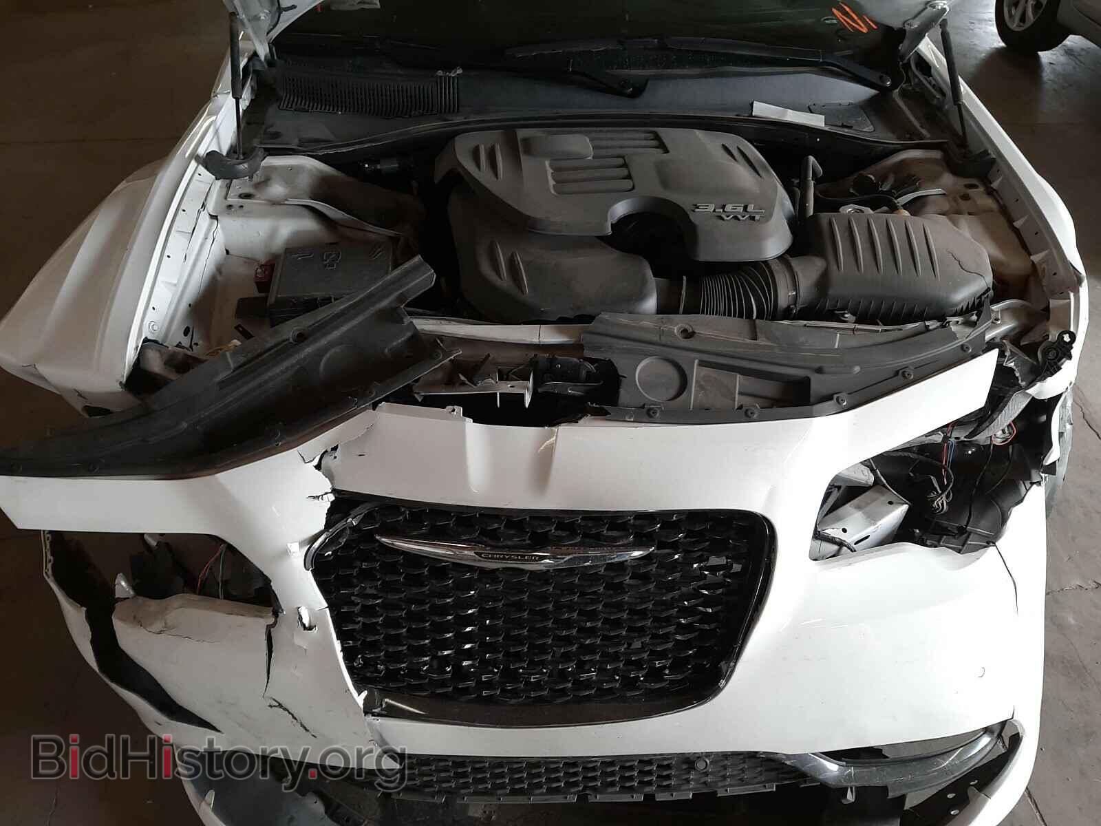 2017 CHRYSLER 300 - VIN: 2C3CCABG7HH630937 - Фото 7