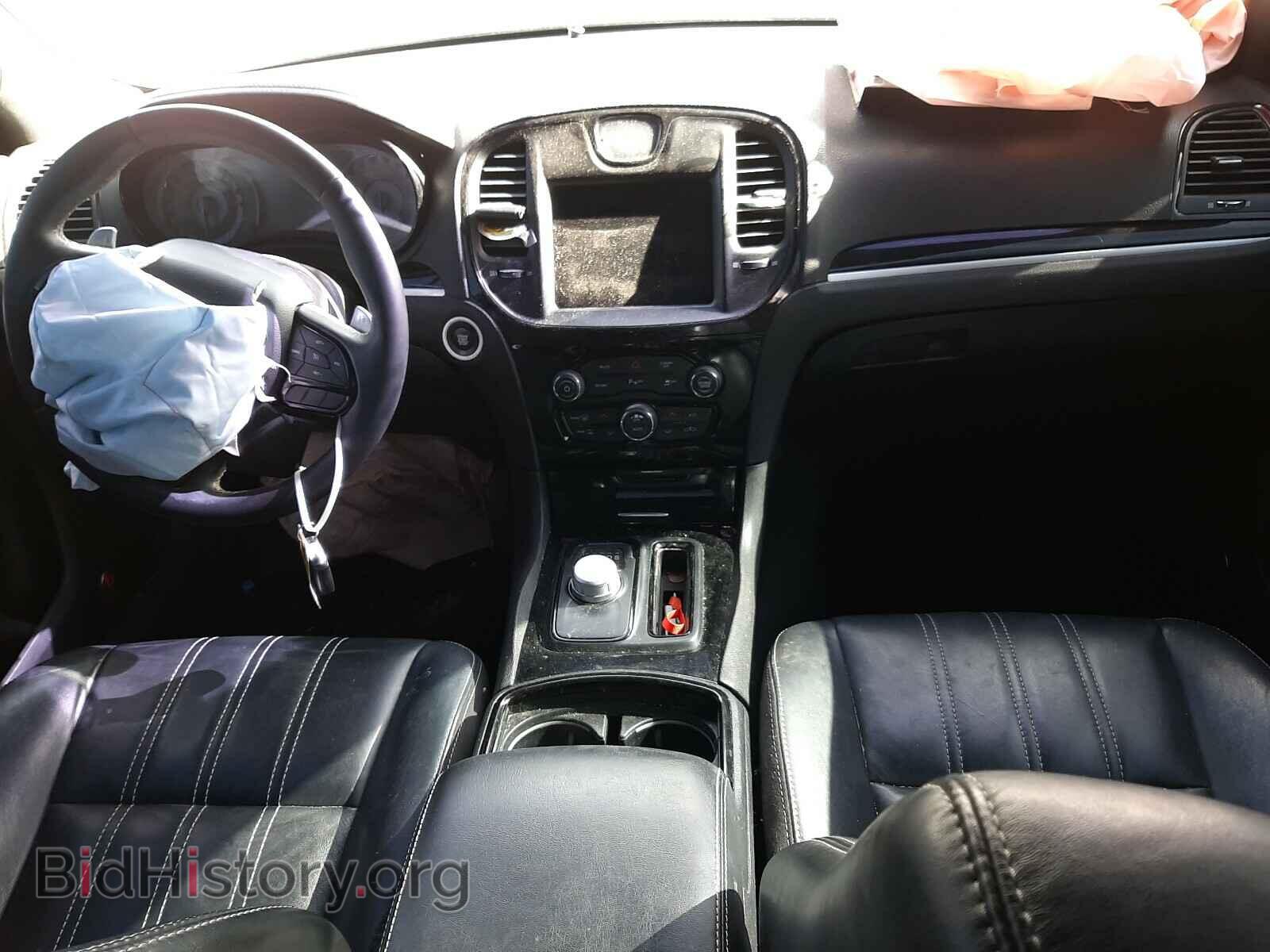 2017 CHRYSLER 300 - VIN: 2C3CCABG7HH630937 - Фото 9