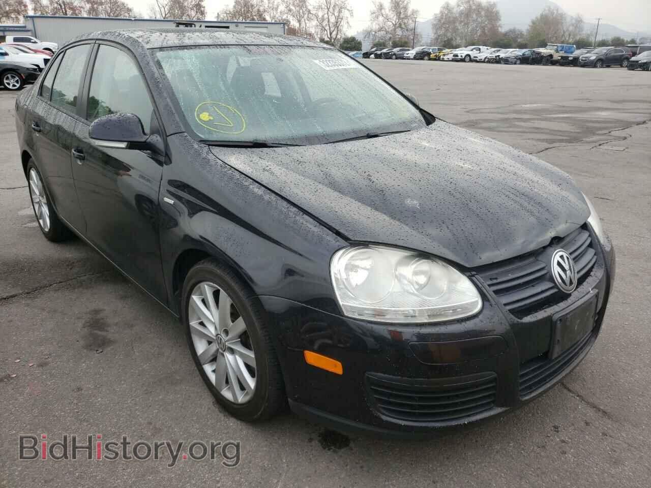 Фотография 3VWRA7AJ6AM095633 - VOLKSWAGEN JETTA 2010