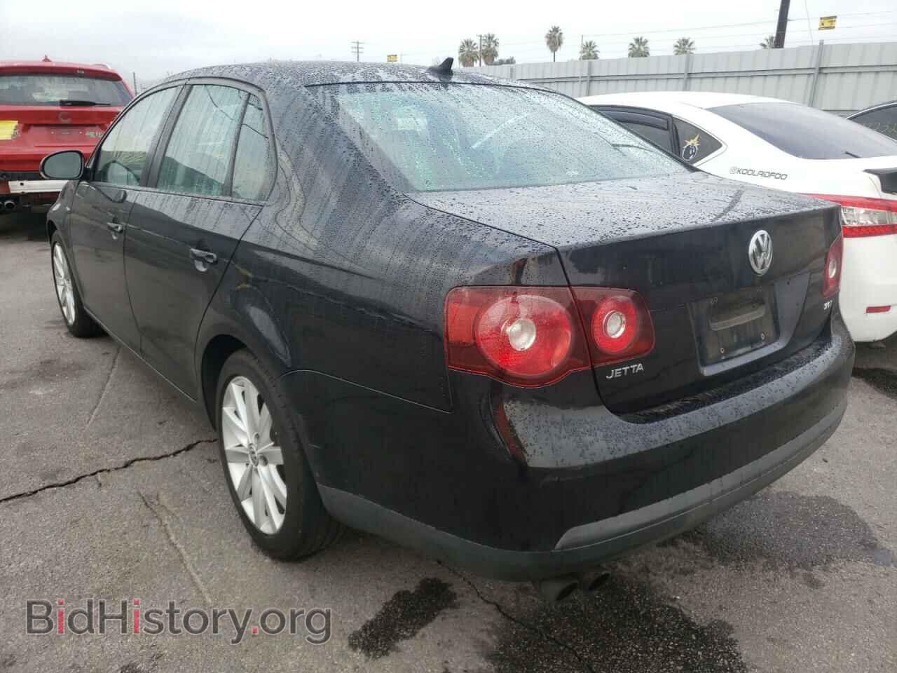 2010 VOLKSWAGEN JETTA - VIN: 3VWRA7AJ6AM095633 - Фото 3
