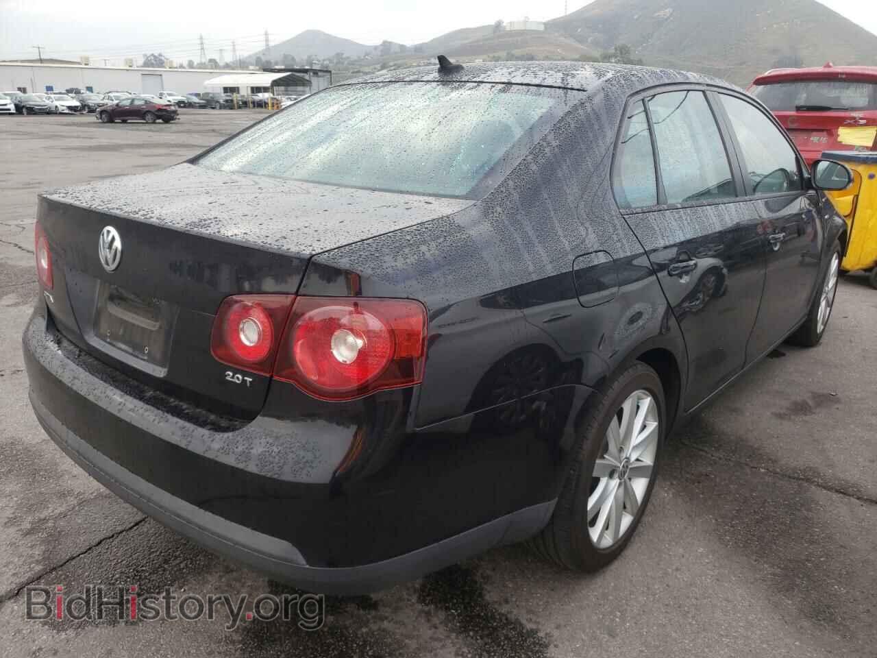 2010 VOLKSWAGEN JETTA - VIN: 3VWRA7AJ6AM095633 - Фото 4