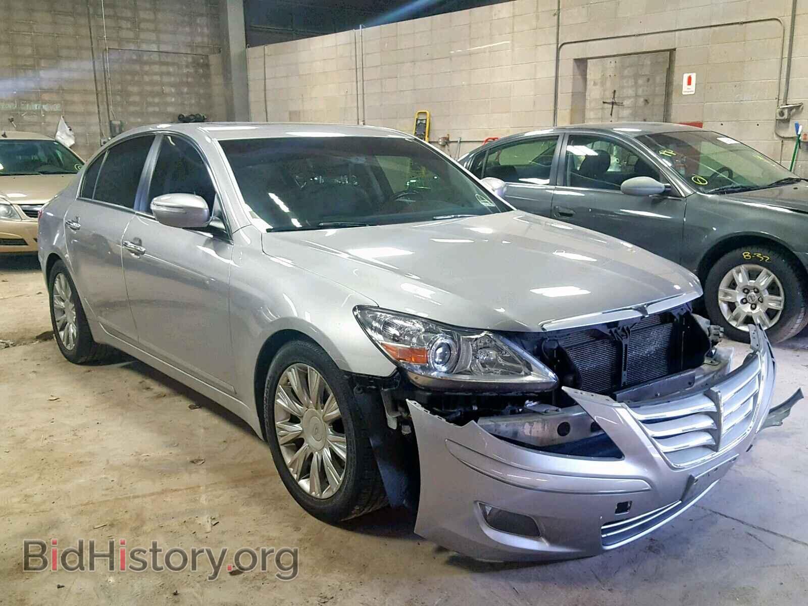 Фотография KMHGC4DE9BU135147 - HYUNDAI GENESIS 2011