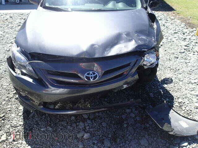 2011 TOYOTA COROLLA - VIN: 2T1BU4EE3BC695124 - Фото 9