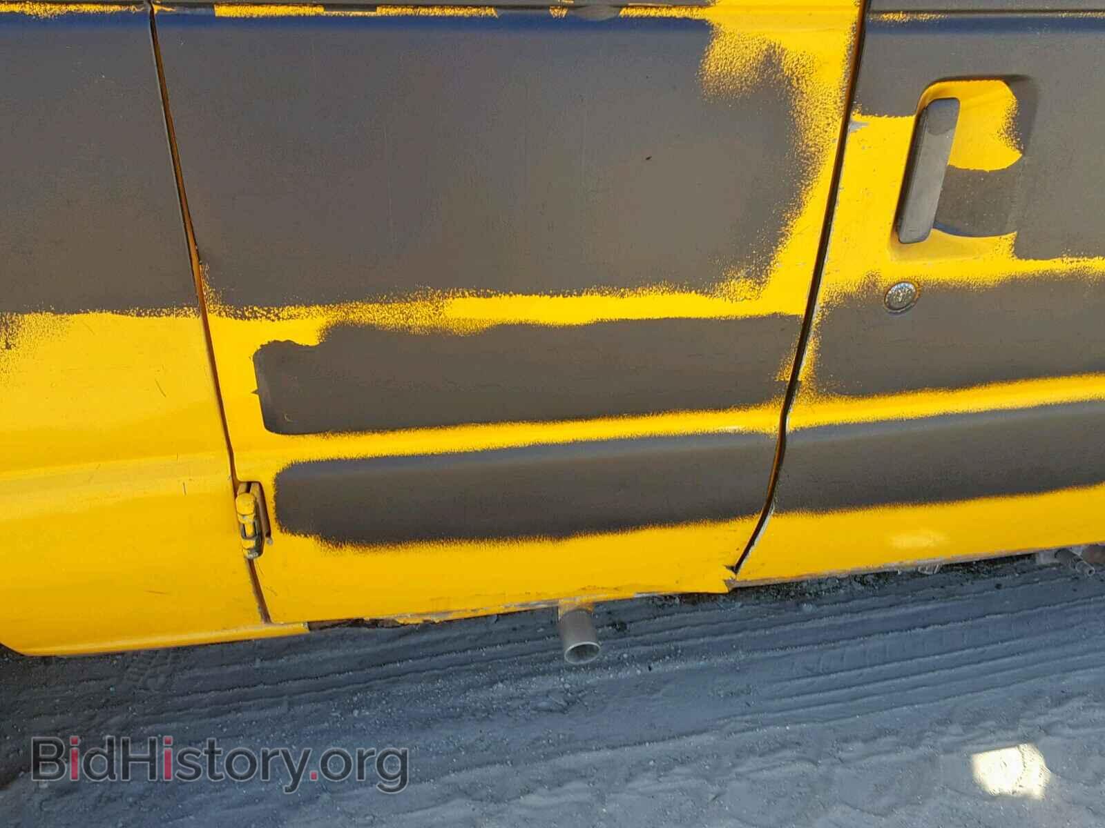 2005 FORD ECONOLINE - VIN: 1FTNE24L75HB04534 - Фото 9