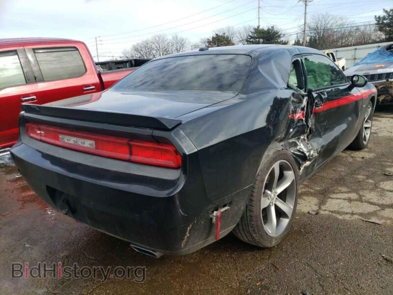 2014 Dodge CHALLENGER (VIN 2C3CDYAGXEH218045) — photo 4 of 10
