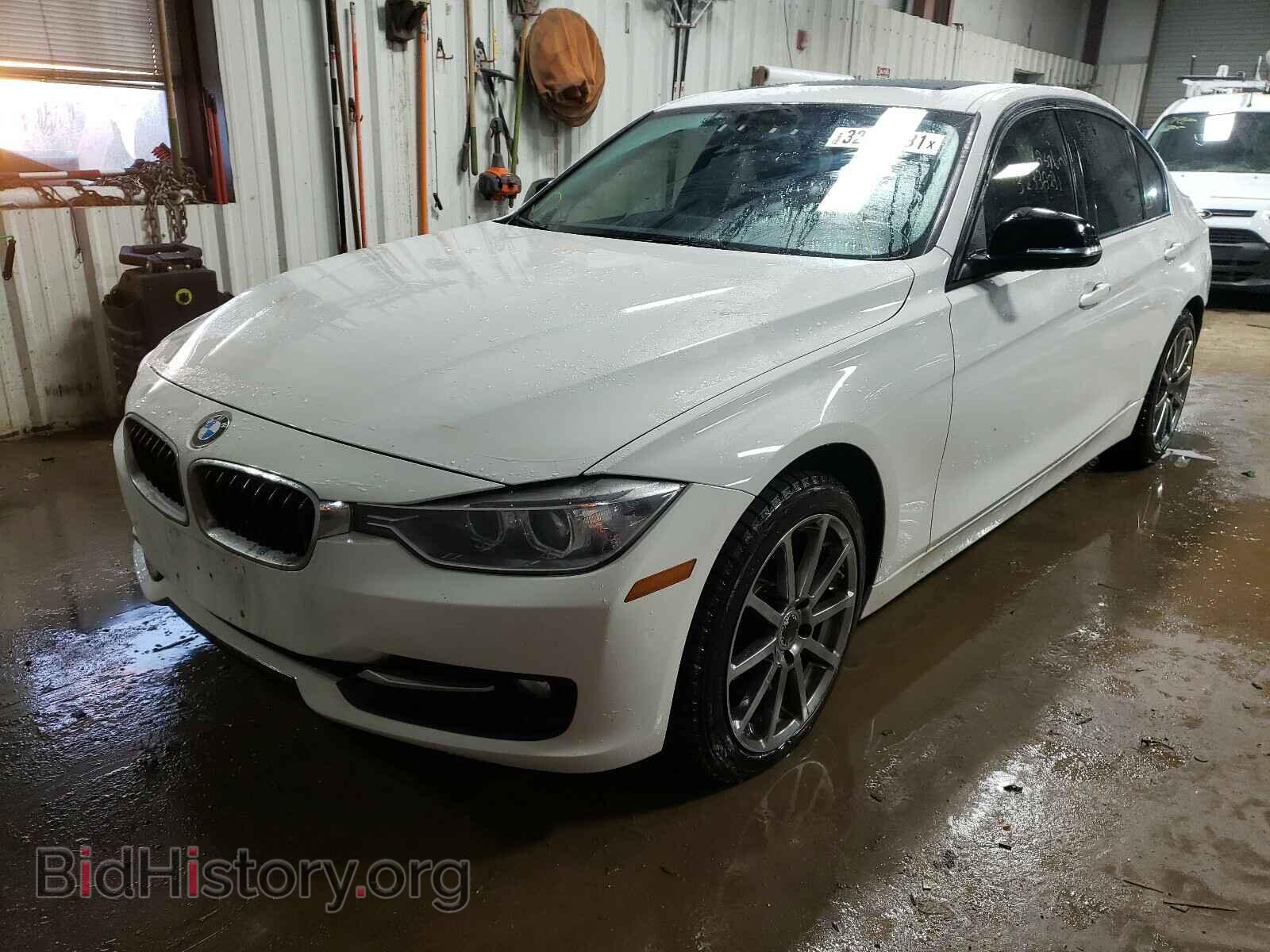 2013 BMW 3 SERIES - VIN: WBA3B3C57DF534242 - Фото 2