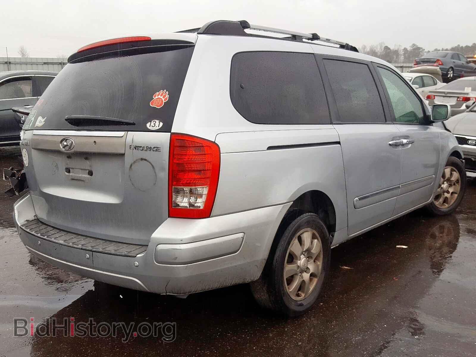 2007 HYUNDAI ENTOURAGE - VIN: KNDMC233076030438 - Фото 4