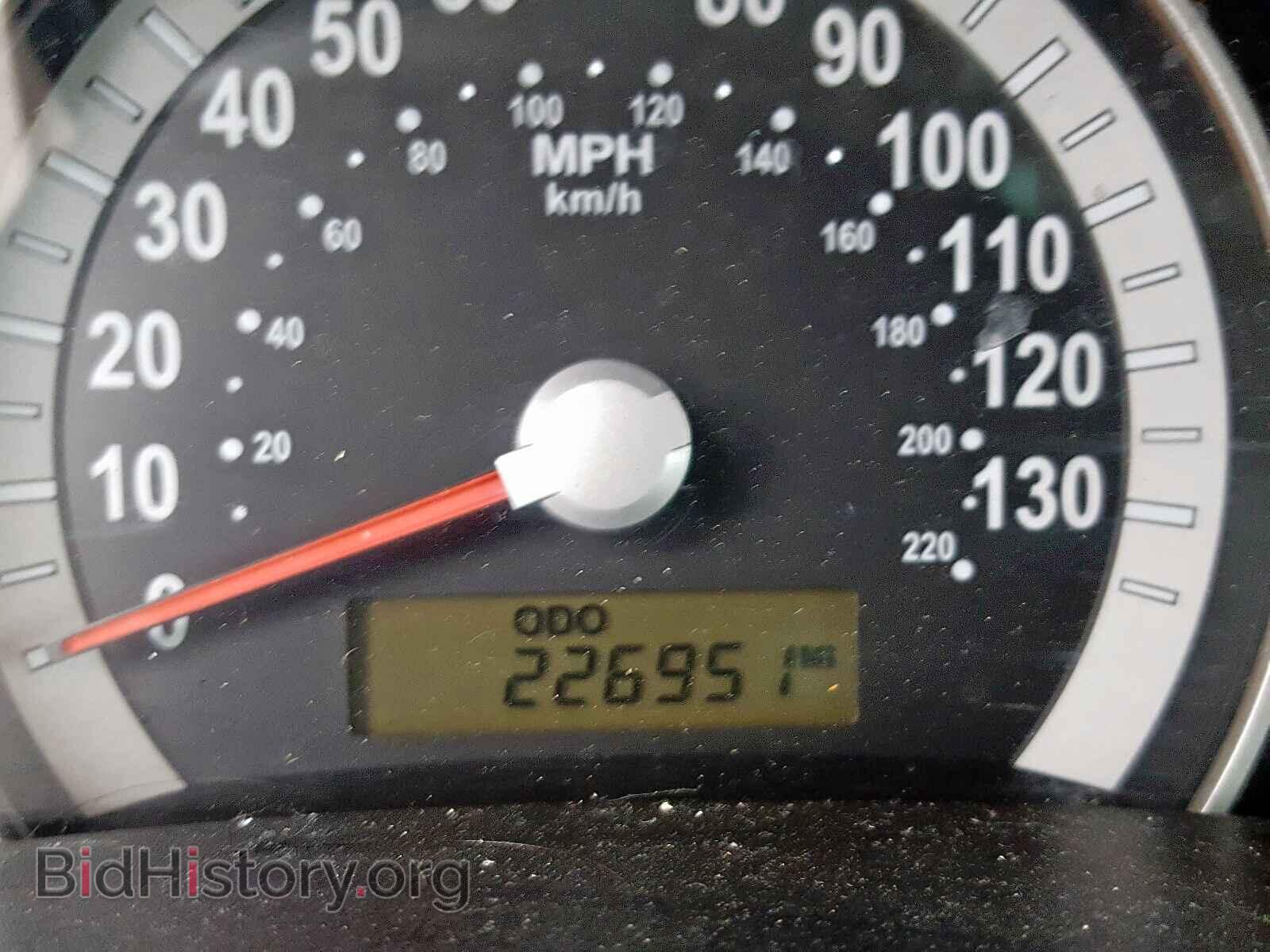 2007 HYUNDAI ENTOURAGE - VIN: KNDMC233076030438 - Фото 8