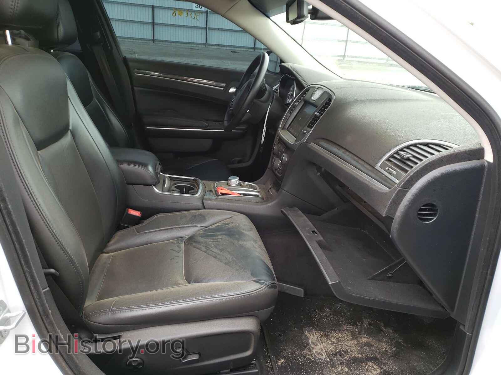 2017 CHRYSLER 300 - VIN: 2C3CCAAG4HH593881 - Фото 5