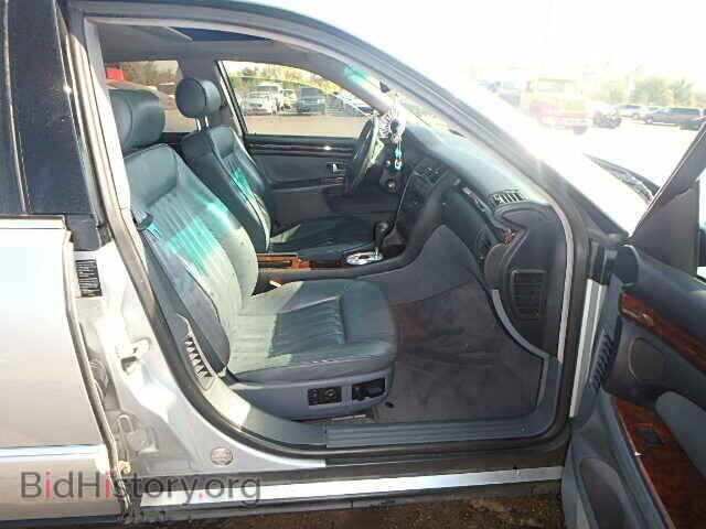 1998 AUDI A8 - VIN: WAUBG34DXWN008747 - Фото 5