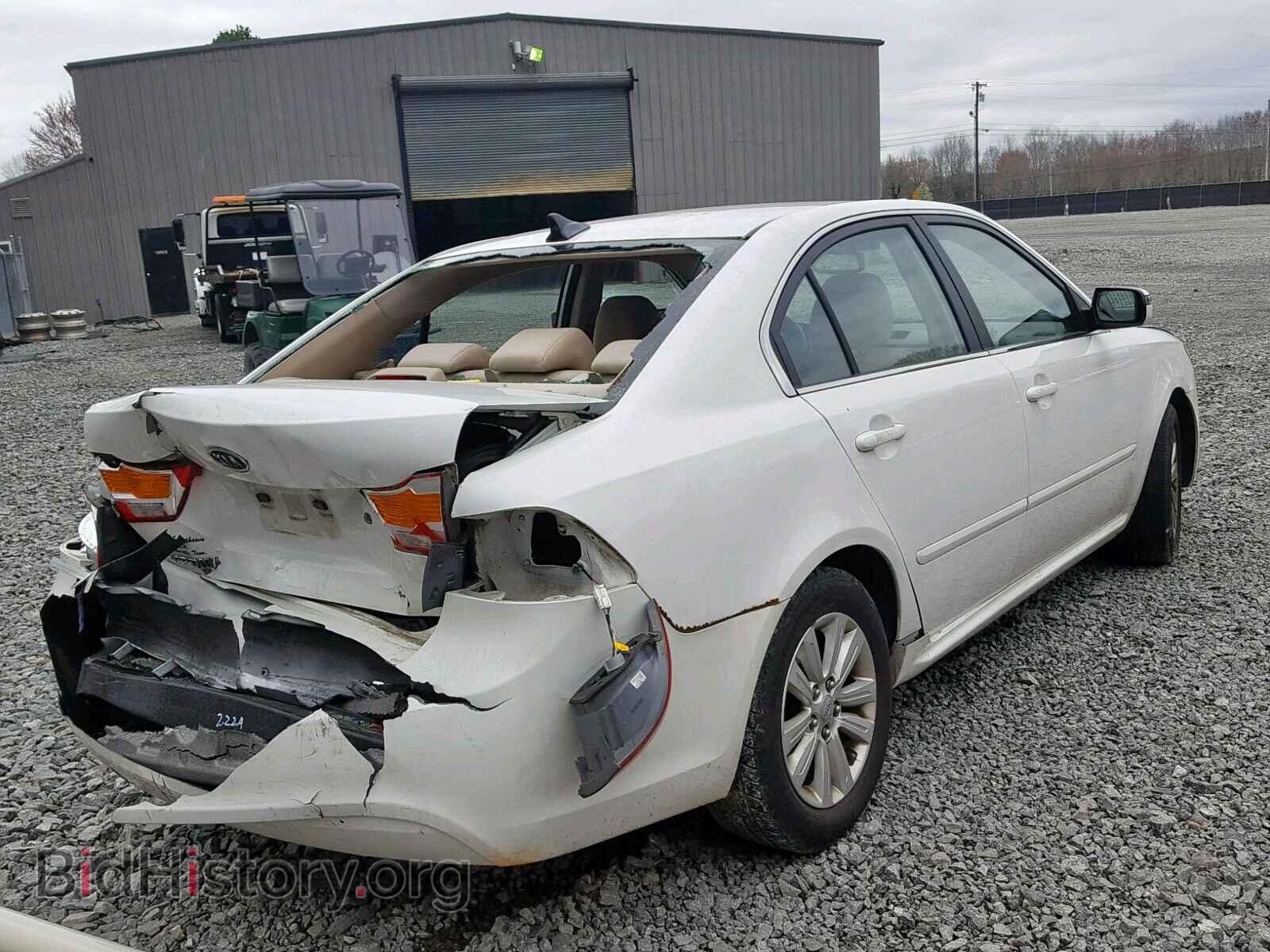 2010 KIA OPTIMA - VIN: KNAGG4A80A5436273 - Фото 4