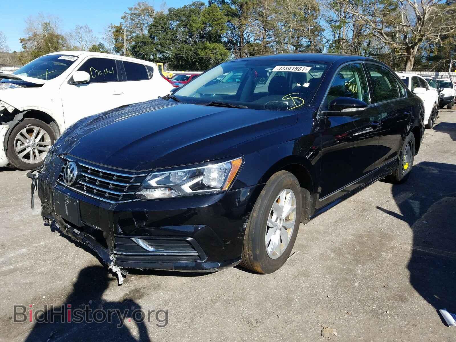 2017 VOLKSWAGEN PASSAT - VIN: 1VWAT7A36HC015395 - Фото 2
