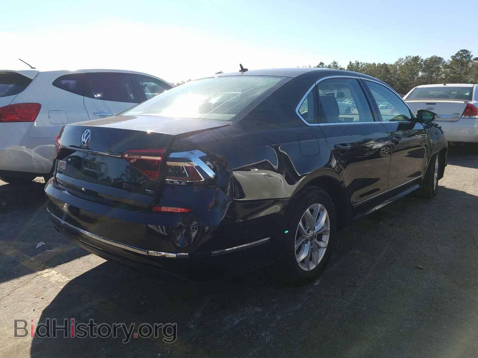 2017 VOLKSWAGEN PASSAT - VIN: 1VWAT7A36HC015395 - Фото 4