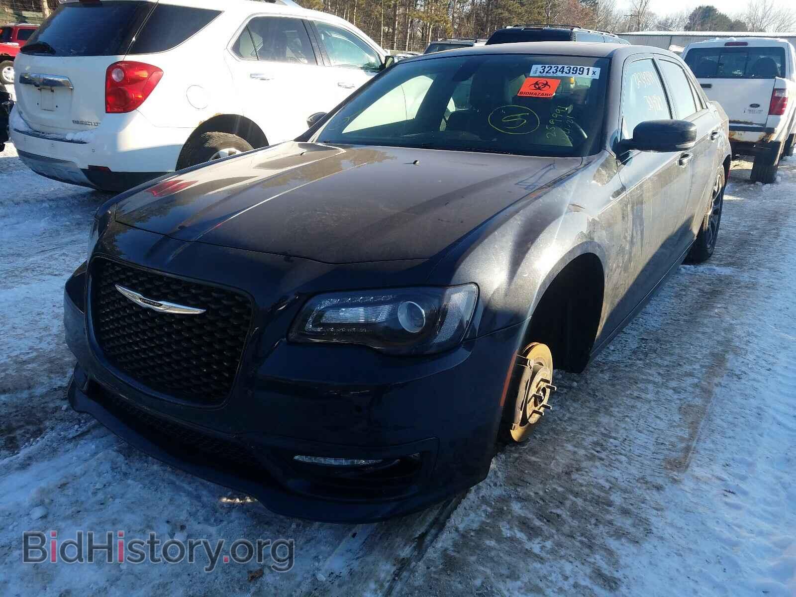 2017 CHRYSLER 300 - VIN: 2C3CCAGG3HH604070 - Фото 2