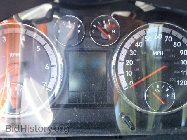 2011 DODGE RAM 1500 - VIN: 1D7RB1GPXBS609586 - Фото 8