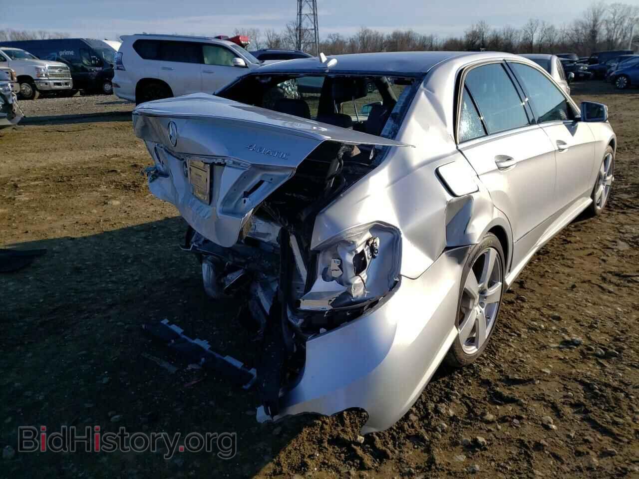 2011 MERCEDES-BENZ E-CLASS - VIN: WDDHF8HB9BA419635 - Фото 4