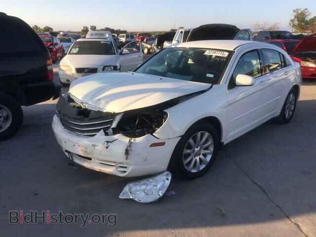 2010 CHRYSLER SEBRING - VIN: 1C3CC5FB0AN143839 - Фото 2