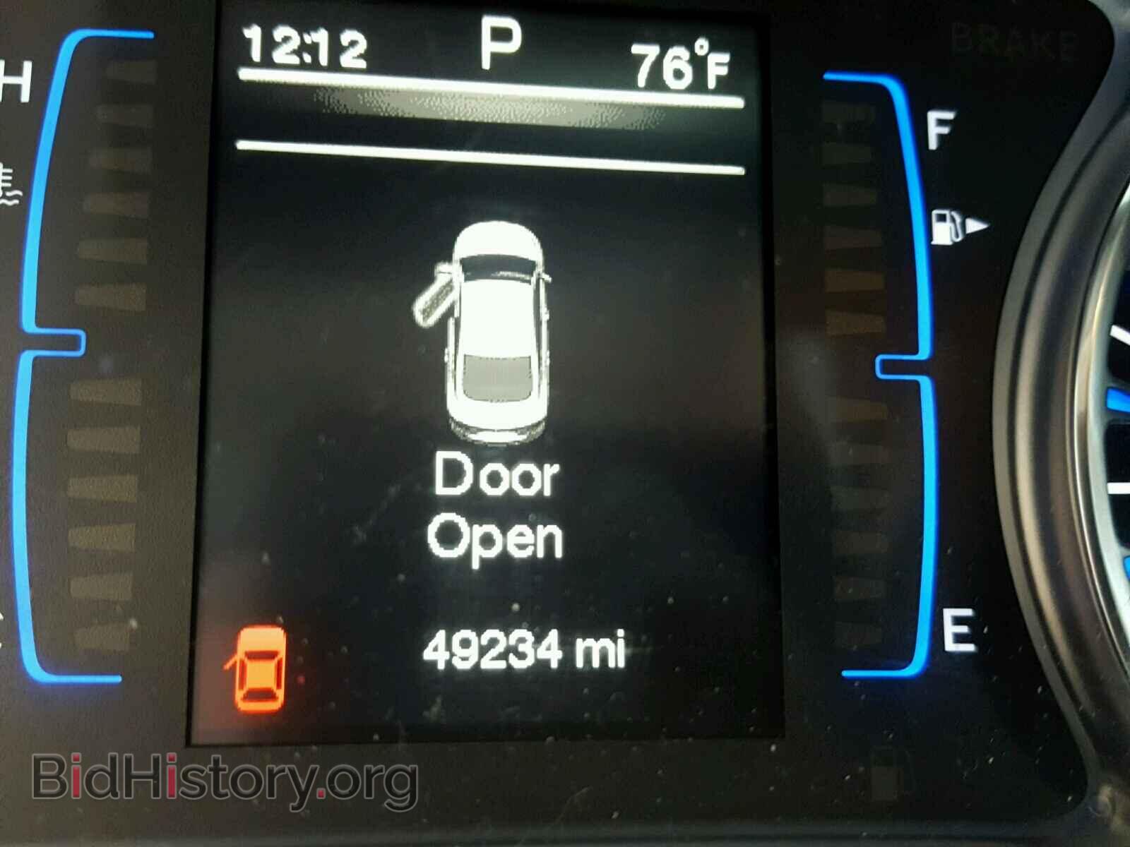2015 CHRYSLER 200 - VIN: 1C3CCCAB0FN744848 - Photo 8