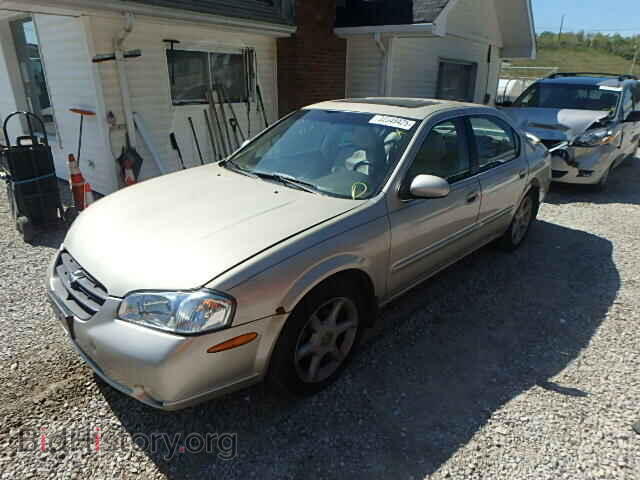 2000 NISSAN MAXIMA - VIN: JN1CA31A2YT017348 - Фото 2
