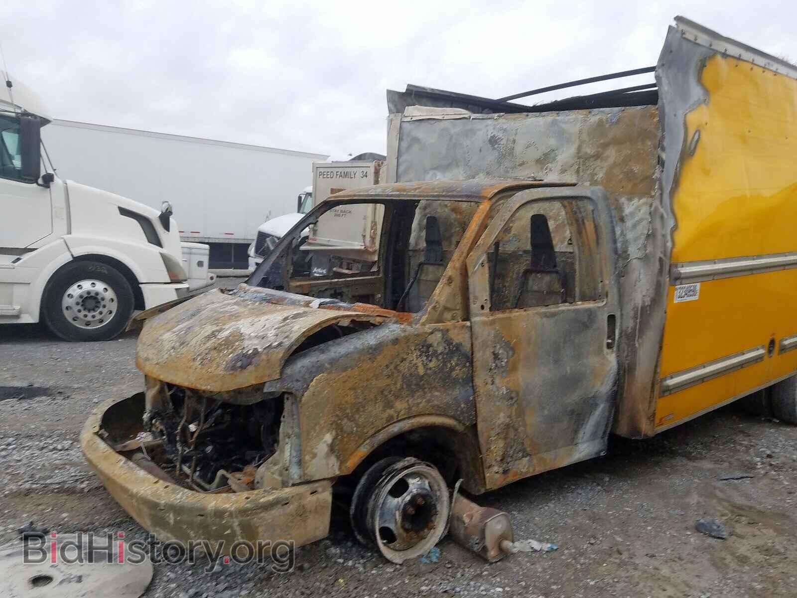 2012 GMC SAVANA - VIN: 1GD374CG0C1900318 - Фото 9