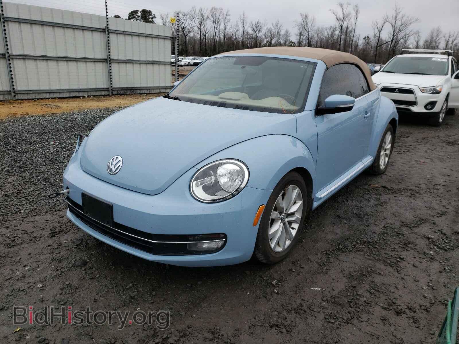 2013 VOLKSWAGEN BEETLE - VIN: 3VW5L7AT2DM803276 - Фото 2