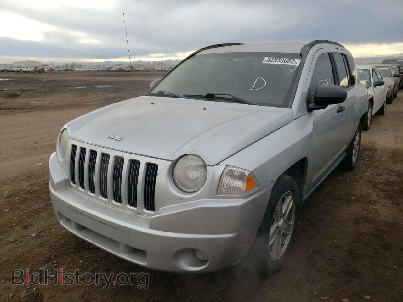 2007 JEEP COMPASS - VIN: 1J8FF47WX7D265563 - Photo 2
